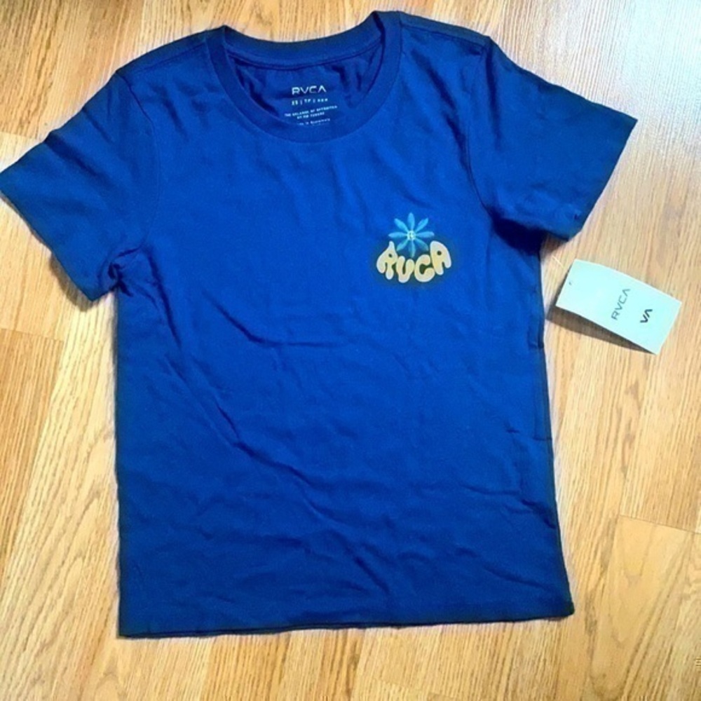 RVCA || NWT Happy Days Tee 🌸